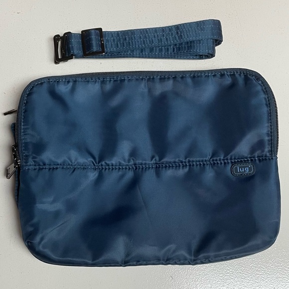 LUG Delta Mini in Navy Blue - Picture 1 of 5